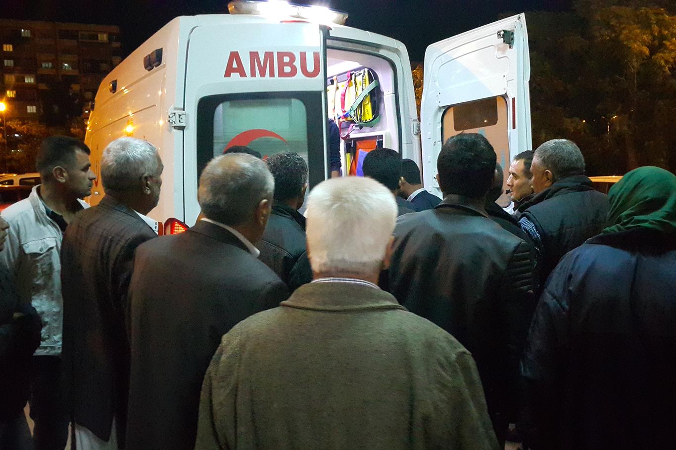 Karşıya geçmeye çalışan çocuğa otomobil çarptı